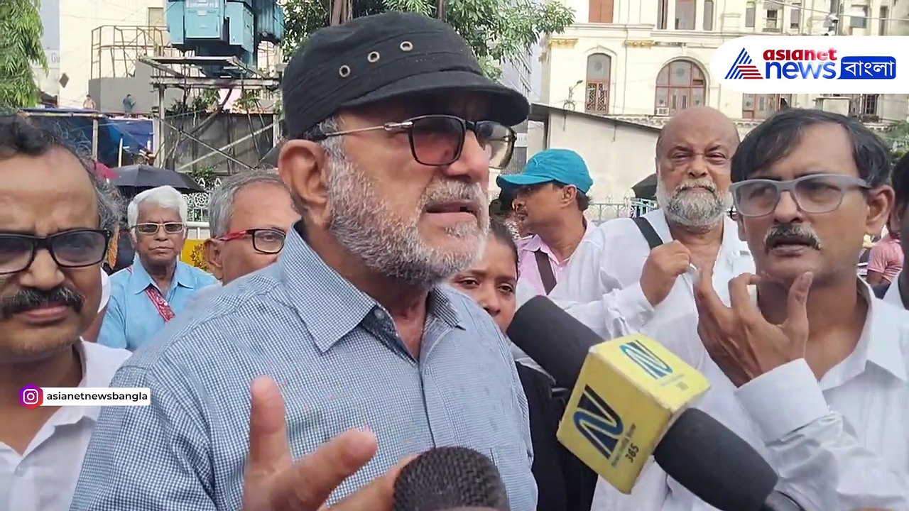 'মুখ্যমন্ত্রী একজন অন্ধ ও বর্বর মানুষ' মমতাকে কেন এমন বললেন বিকাশ রঞ্জন ভট্টাচার্য?