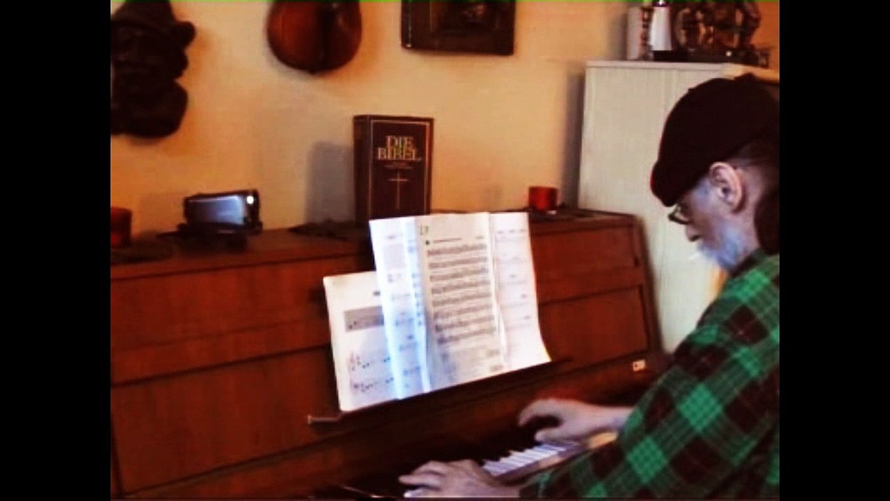 7243 Andreea  1 Versuch mit String Dieter Nuhr Berlin