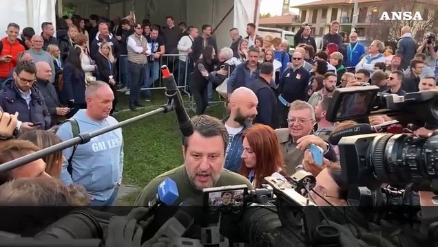 Cori anti Tajani a Pontida, Salvini: Quattro scemi, chiedo scusa a nome loro