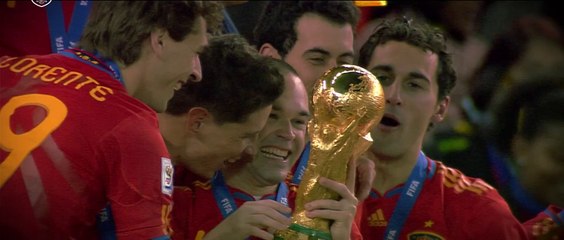 Andrés Iniesta es homenajeado por la Selección de España: "Cuando la palabra leyenda se queda corta"