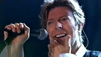 "Heroes" - David Bowie (live)