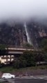 Maltempo a Lecco: la cascata sopra la 36