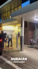 Jimena Barón toma una graciosa postura ante al alerta del Huracán Milton