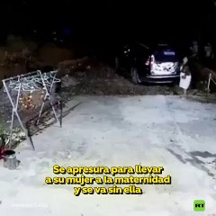 Se apresura a llevar a su esposa al hospital, pero termina yéndose sin ella.
