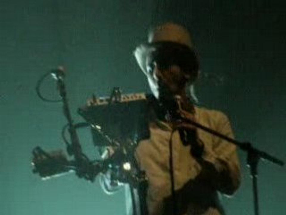 serj tankian, lille, 20 avril 2008..