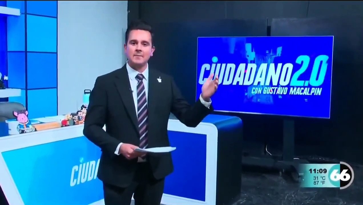 Despiden a conductor en vivo por hablar mal de un político