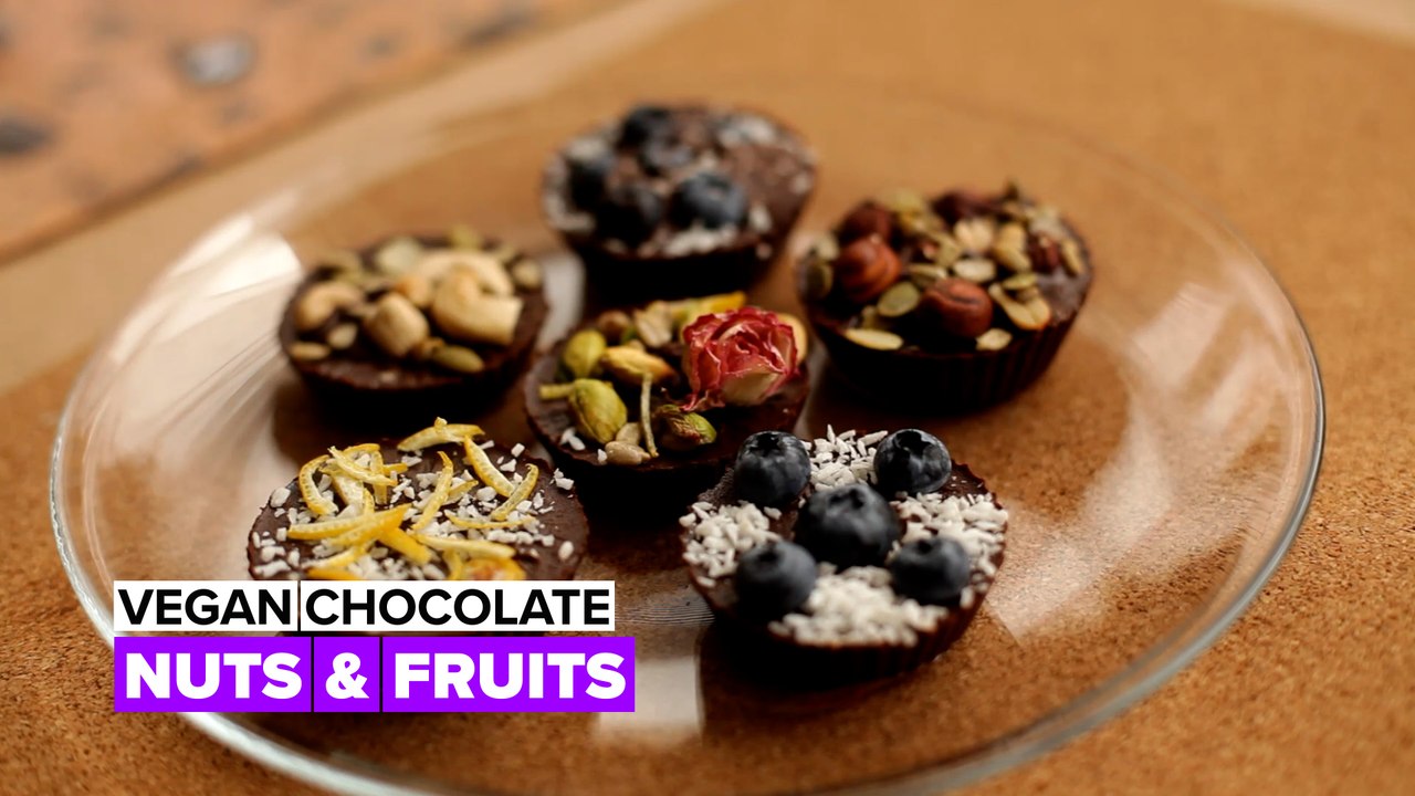 DIY Vegan chocolate with toppings