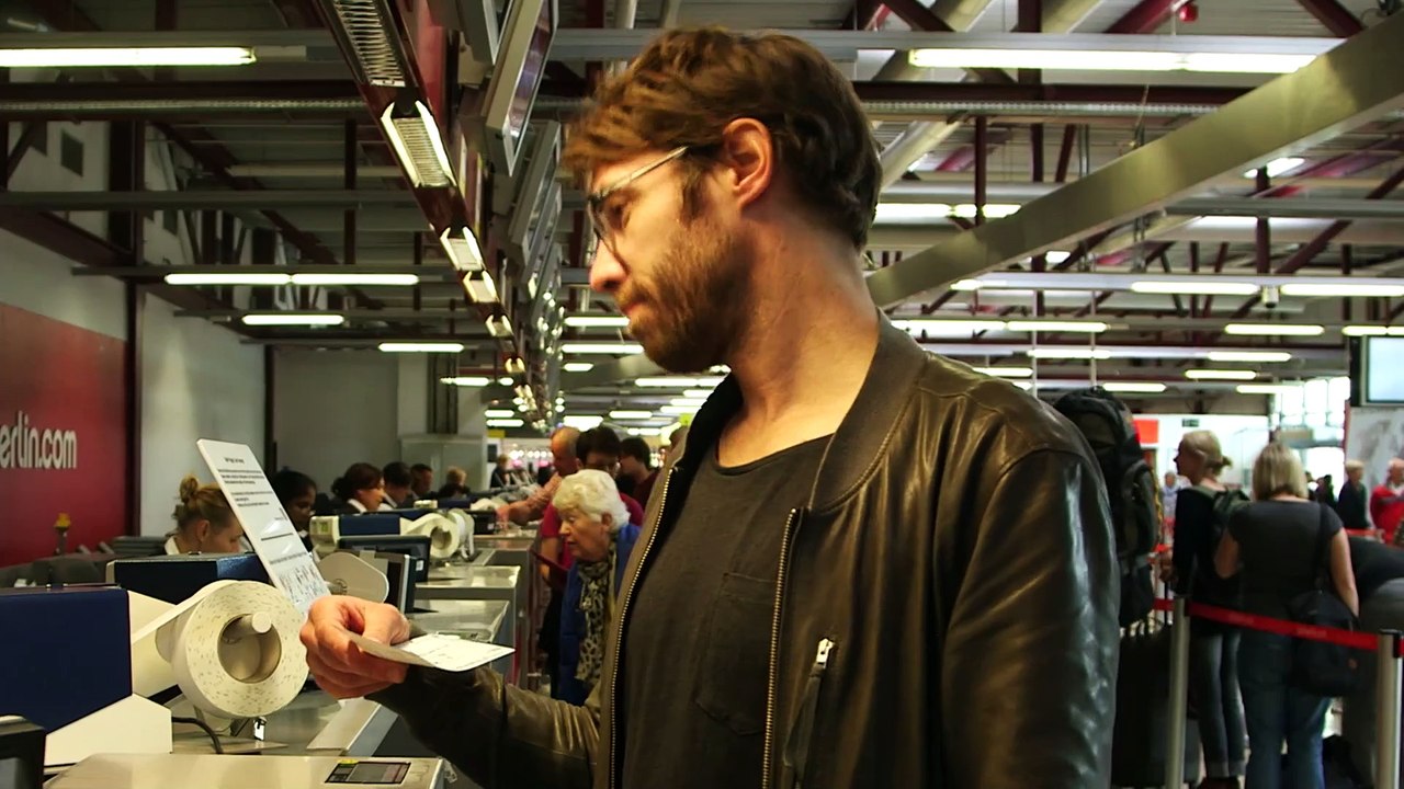 Cyberwars: Der 3. Weltkrieg hat längst begonnen | movie | 2016 | Official Trailer