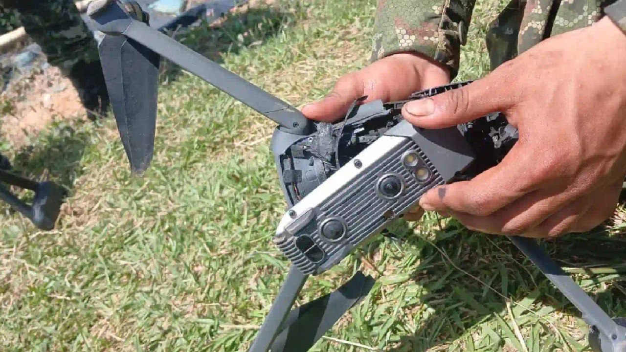 Fue detenido un menor que manipulaba un dron explosivo de las disidencias de las Farc
