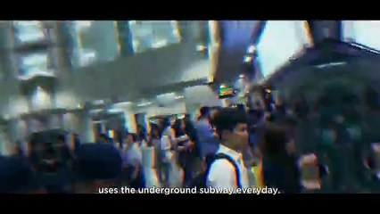 Un fantasma en el metro Tráiler OV STEN