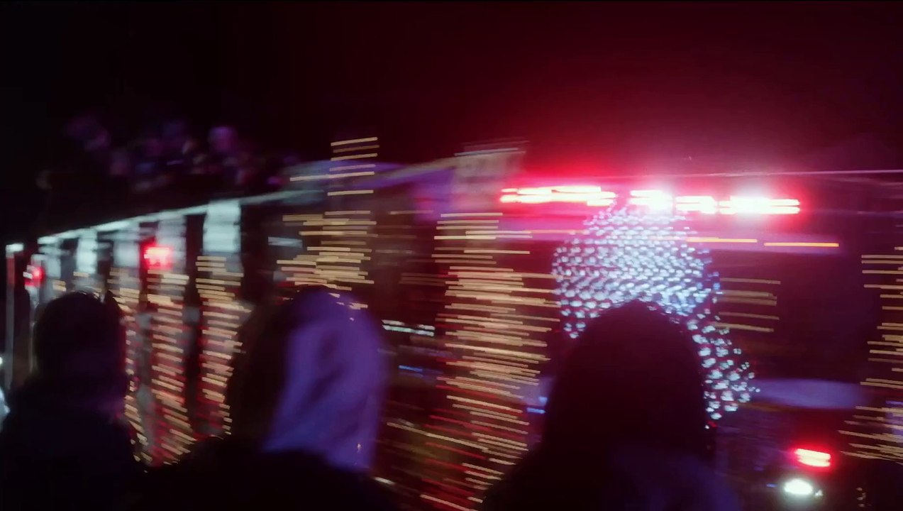 Christmas Eve In Miller’s Point Trailer OV