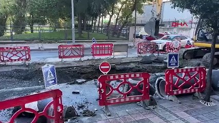 İstanbul- Kağıthane’de kepçe isale borusunu patlattı: Tazyikli su metrelerce yukarıya fışkırdı