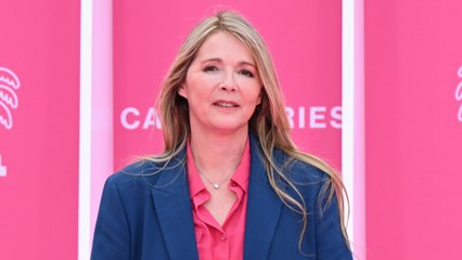 GALA VIDEO - Hélène Rollès (Les mystères de l’amour) attristée du départ d’un personnage culte : “J’espère qu’il va revenir”