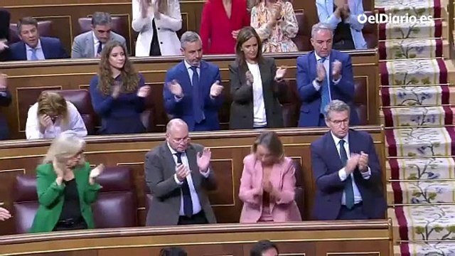 El PP interrumpe a Pedro Sánchez para recibir en pie a Marimar Blanco, senadora y hermana de Miguel Ángel Blanco