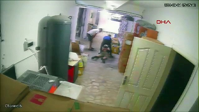 İstanbul- Şişli'de polisten kaçan şüphelinin yakalandığı anlar kamerada