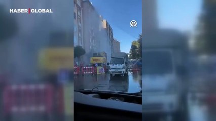 Yer Kağıthane: İSKİ'nin çalışması sırasında su borusu patladı