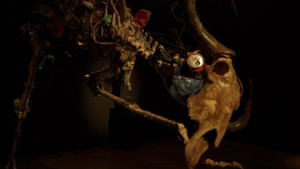 Los fósiles de un futuro distópico: cuando el arte denuncia la huella humana