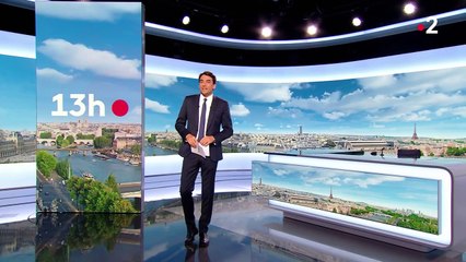 "Le 13 Heures" de France 2 présenté par Julian Bugier le mardi 8 octobre 2024.
