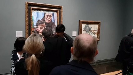 Youth Demand protesters paste image of Gazan mother and child over Picasso’s ‘Motherhood’