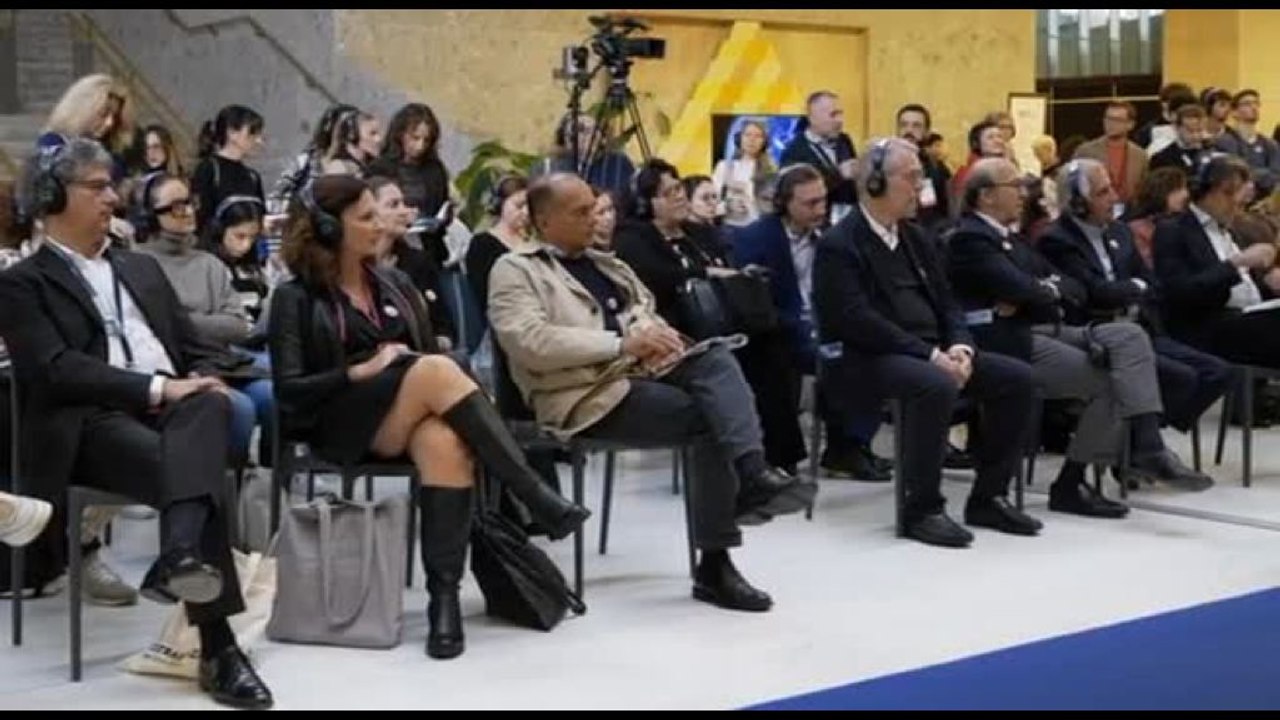 Sostenibilità, al via il Salone Csr: "Sfidare le contraddizioni"