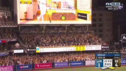 Fernando Tatis Jr con su tercer cuadrangular contra Dodgers de Los Ángeles