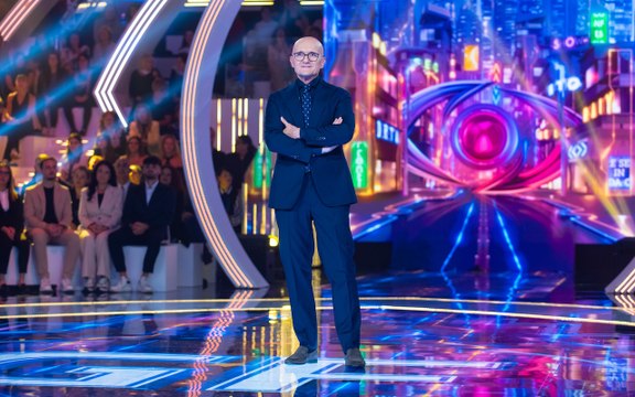 Grande Fratello: tutti i conduttori e gli opinionisti, da Daria Bignardi a Signorini