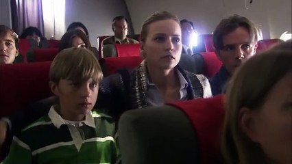 Rudder Failure at 35k Feet - Mayday Air Disaster
