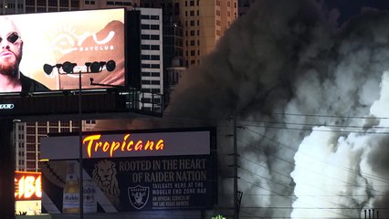 Un icónico hotel de Las Vegas es demolido para dar paso a un estadio de béisbol