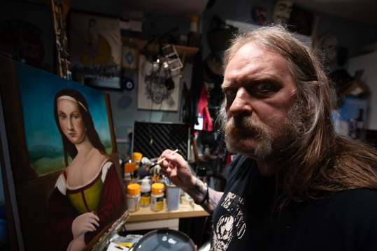 I'm an art forger...I love tricking art experts with fake paintings