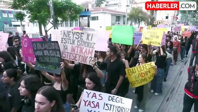İzmir'de Stk'ler ve Gençlik Örgütleri Kadın ve Çocuk Cinayetlerini Protesto Etti