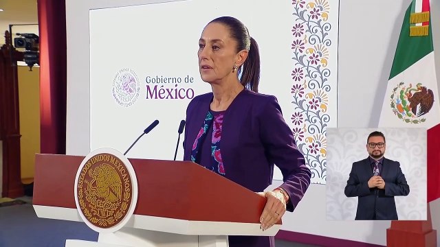 Claudia Sheinbaum anuncia programa de bacheo en todas las carreteras de México