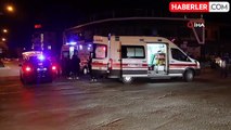 Elazığ'da Jandarma Aracı ile Otomobil Çarpıştı: 3 Yaralı