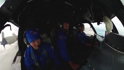 Cazadores de tormentas vuelan dentro de 'Milton'