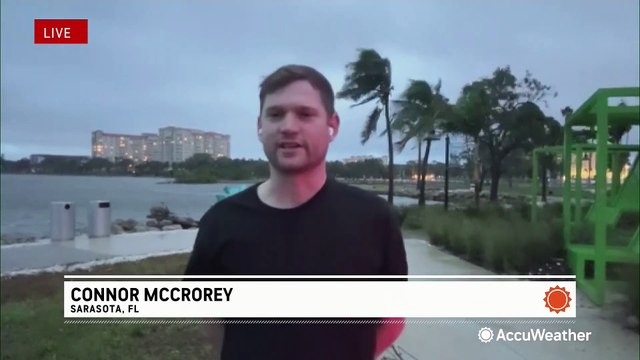 Conditions deteriorate in Sarasota before Milton's landfall