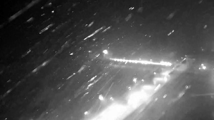 Furacão Milton 'extremamente perigoso' toca o solo nos EUA