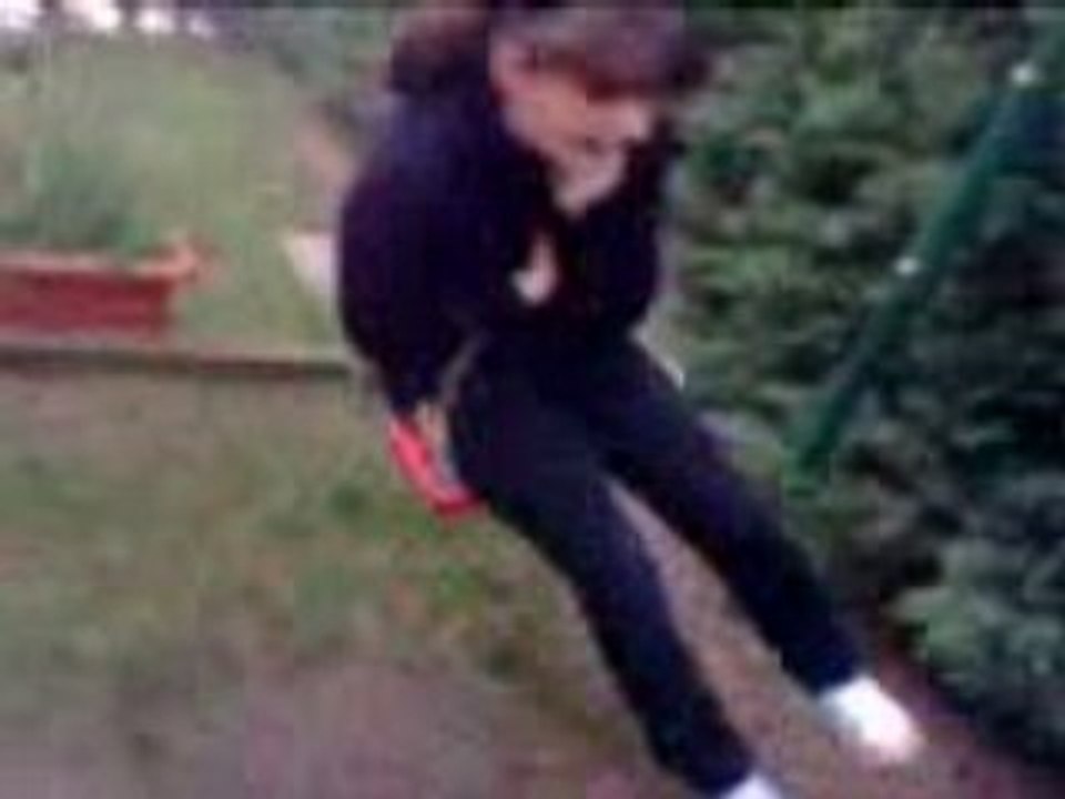 Cassou sur la Balançoire :)