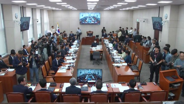 행안위, '국정감사 불출석' 명태균·김영선 동행명령장 발부 / YTN