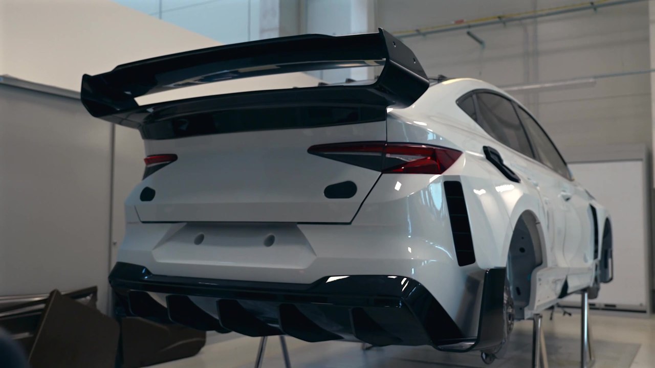 Skoda Enyaq RS Race Sustainable Parts