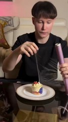 Comment couvrir de film alimentaire un plat fragile