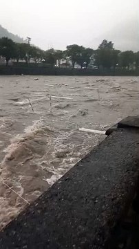 Maltempo, il fiume Brembo in piena a San Pellegrino Terme