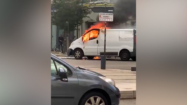 Grenoble : attaque d'un fourgon de transport de fonds à la kalachnikov