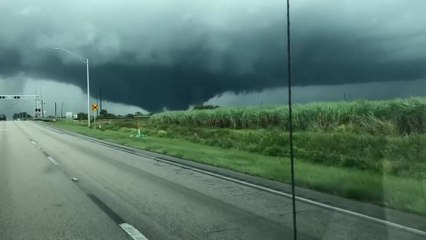 Ein großer Tornado wurde in Clewiston, Florida, gefilmt