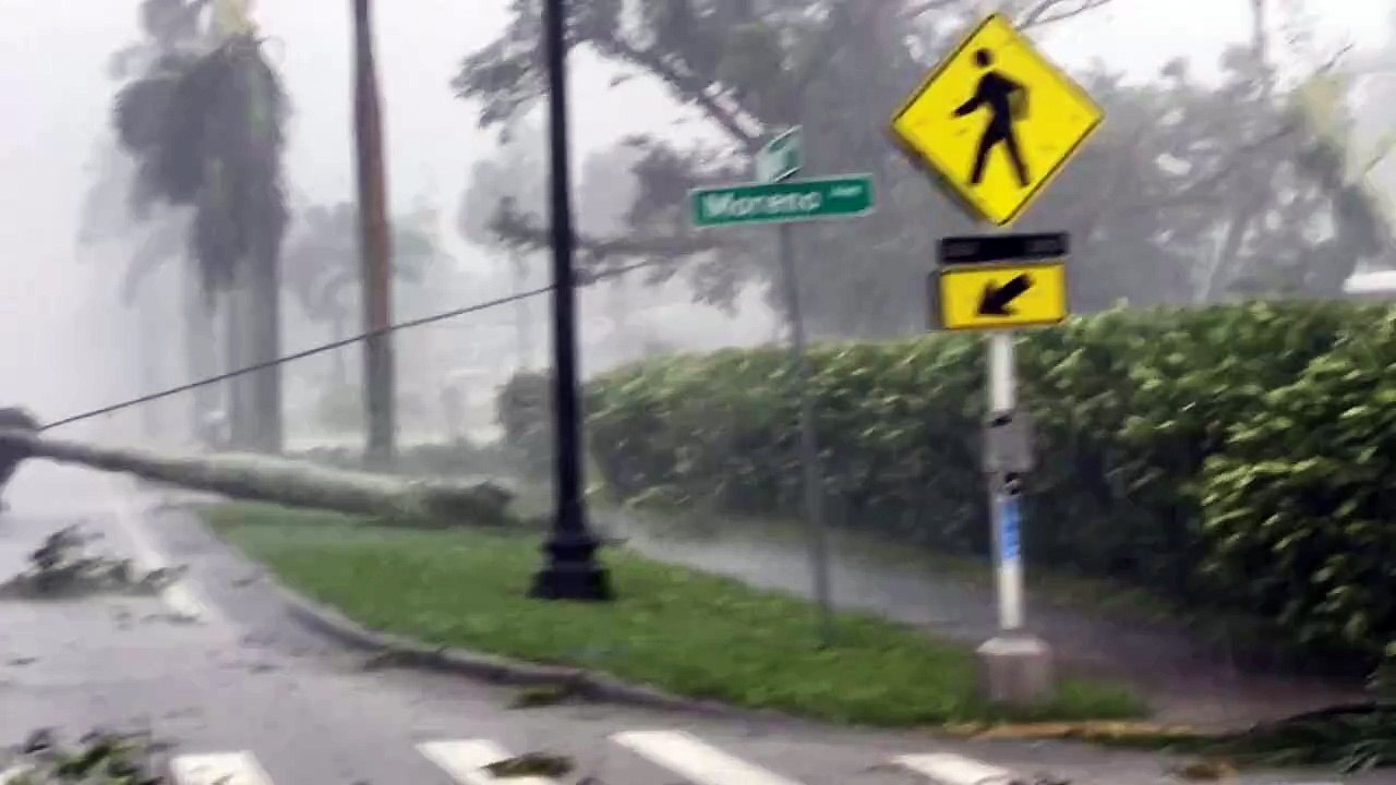 Furacão Milton deixa 2,8 milhões de casas sem luz na Flórida