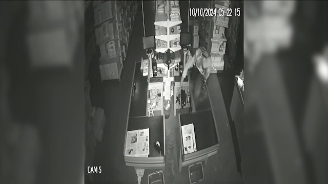 Vídeo mostra ação de ladrões durante furto em Atacado