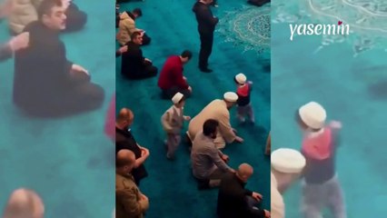 Eğitim ailede başlar! "Ailene namaz kılmayı emret! Kendin de namaza dört elle sarıl"