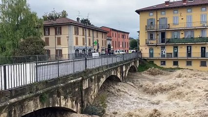 Maltempo a Bergamo, la violenza del fiume Serio a Seriate