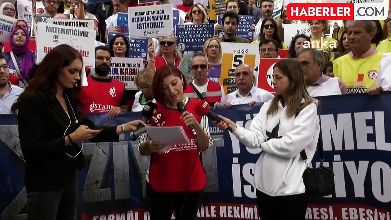 Sağlık Emekçilerinden 'Yönetmelik' Protestosu: Ödüllendirilmek Yerine Hep Cezalandırılıyoruz, Bu Durumdan Bıktık Artık