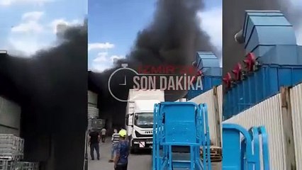 İzmir'de geri dönüşüm tesisinde yangın!