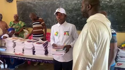 DPE Nzérékoré remise officielle de quelques documents d’enseignement franco arabe