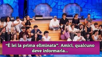 Amici, è stata eliminata e Maria de Filippi si fa coraggio